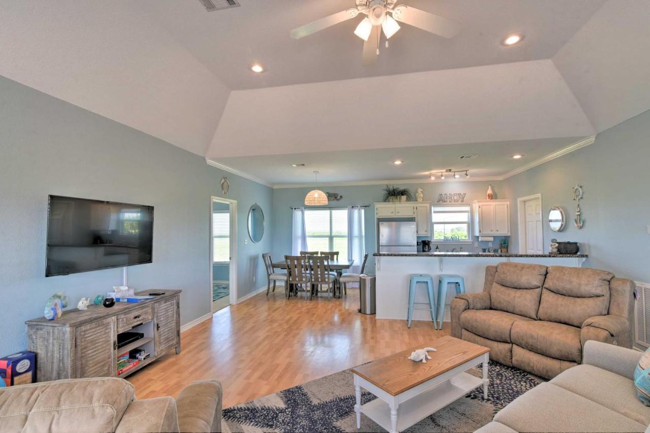 Bright Crystal Beach House, Walk To Coast! Villa Bolivar Peninsula ภายนอก รูปภาพ