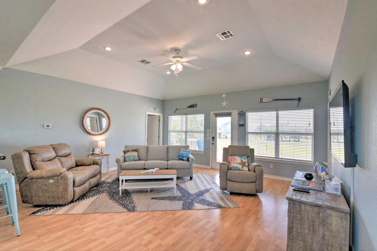 Bright Crystal Beach House, Walk To Coast! Villa Bolivar Peninsula ภายนอก รูปภาพ