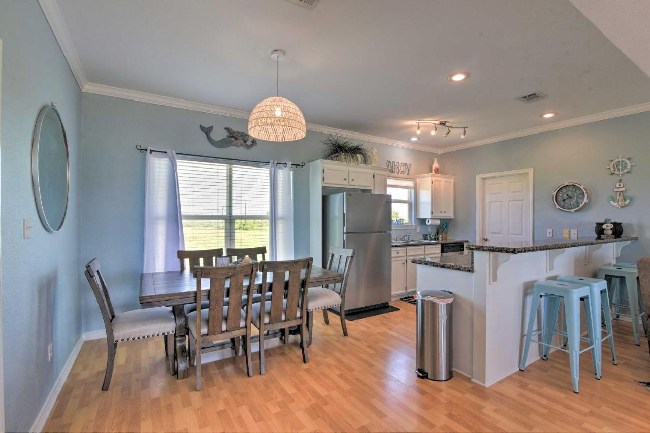 Bright Crystal Beach House, Walk To Coast! Villa Bolivar Peninsula ภายนอก รูปภาพ