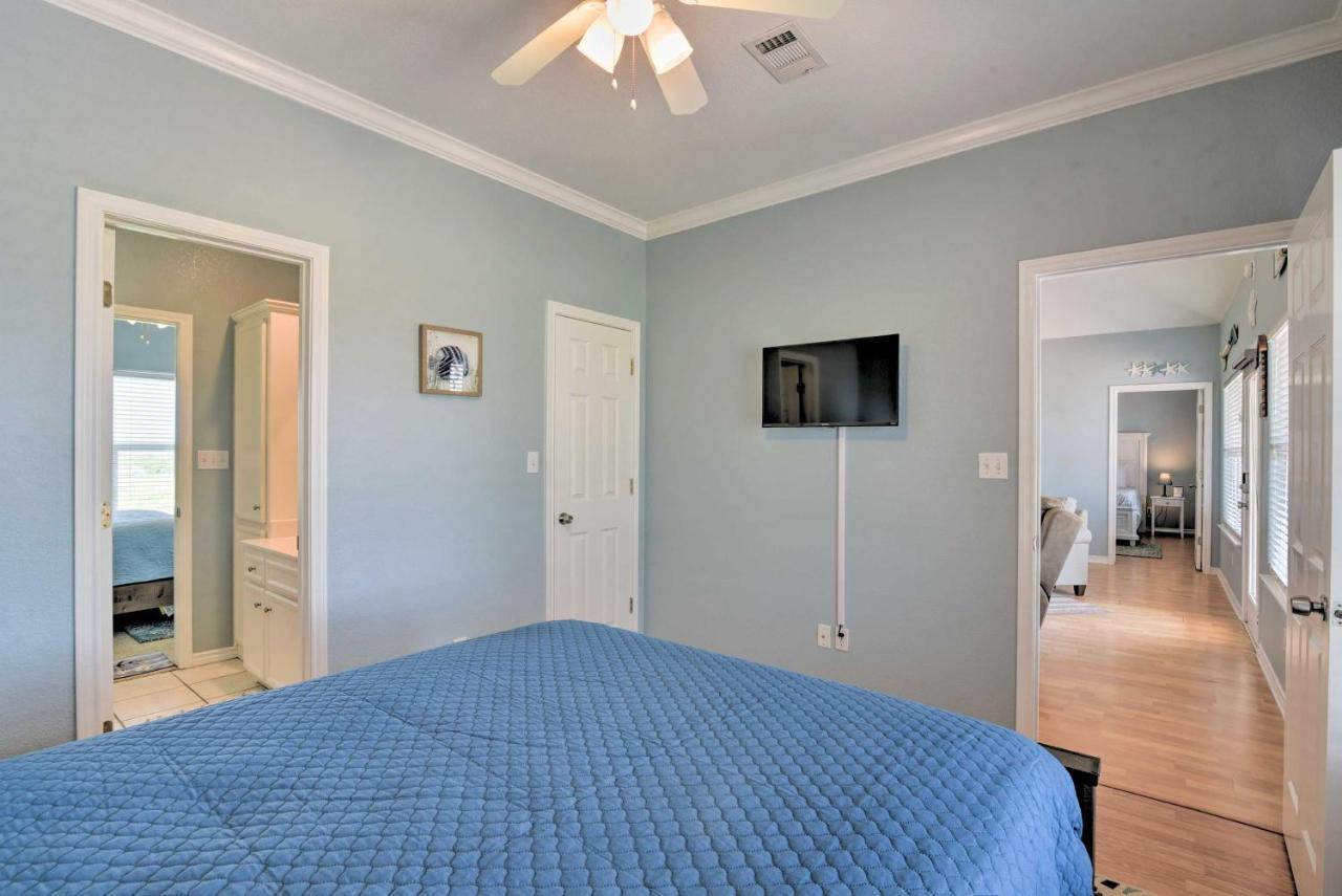 Bright Crystal Beach House, Walk To Coast! Villa Bolivar Peninsula ภายนอก รูปภาพ